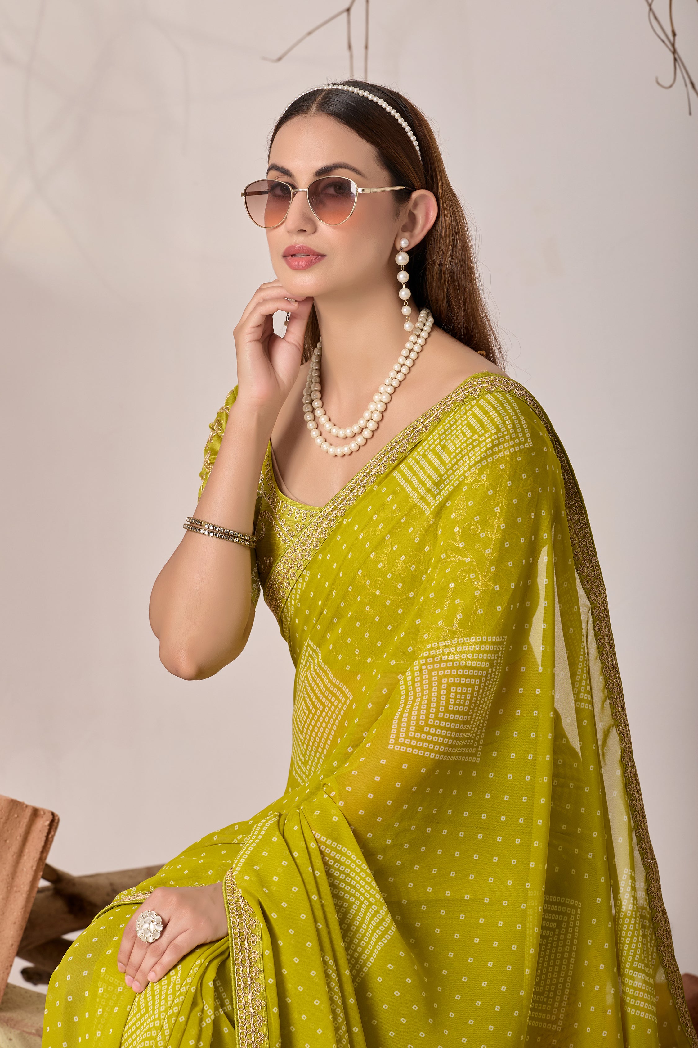 Bandhani Georgette Saree with Golden Embroidery