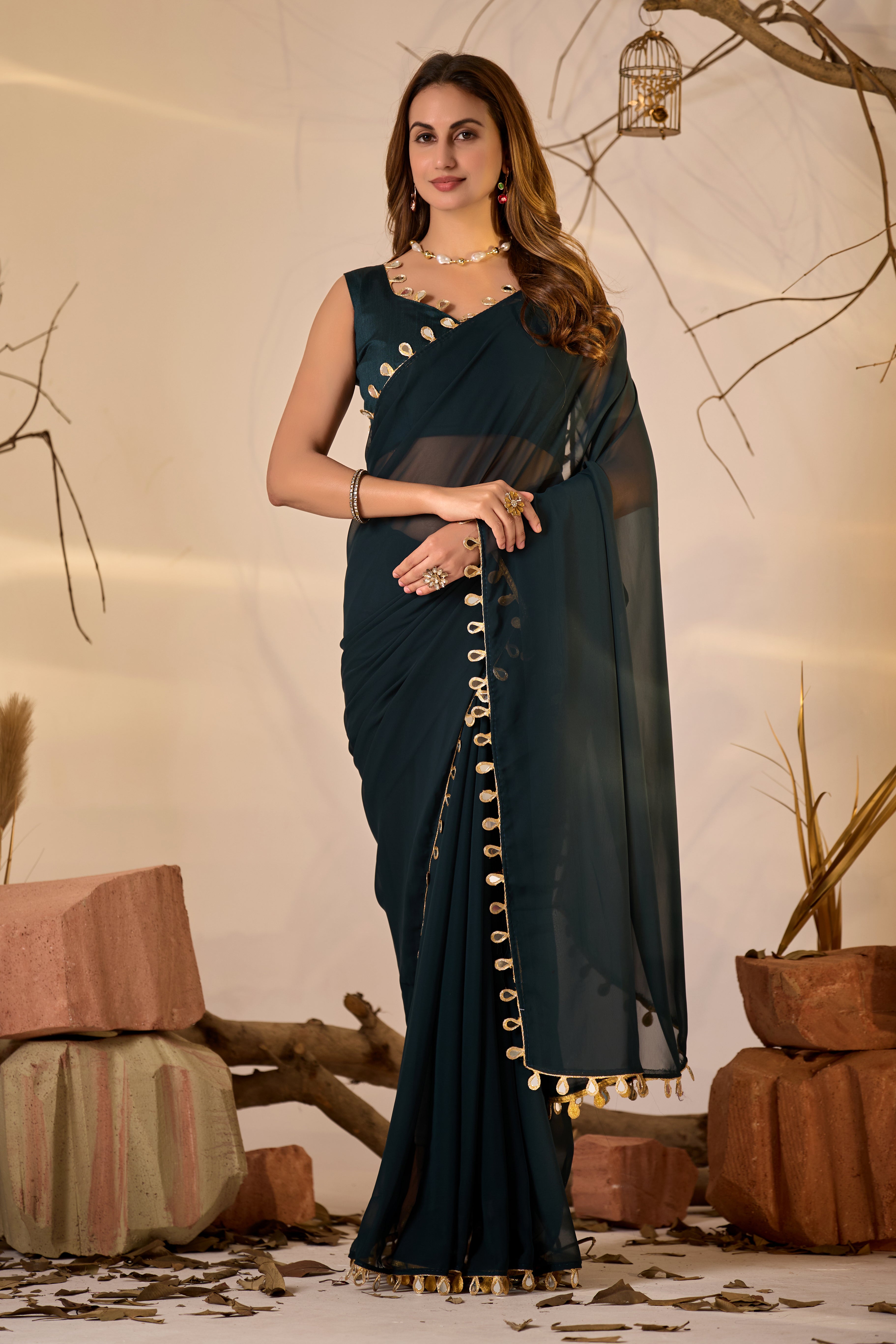 Georgette Saree with Teardrop Golden Border