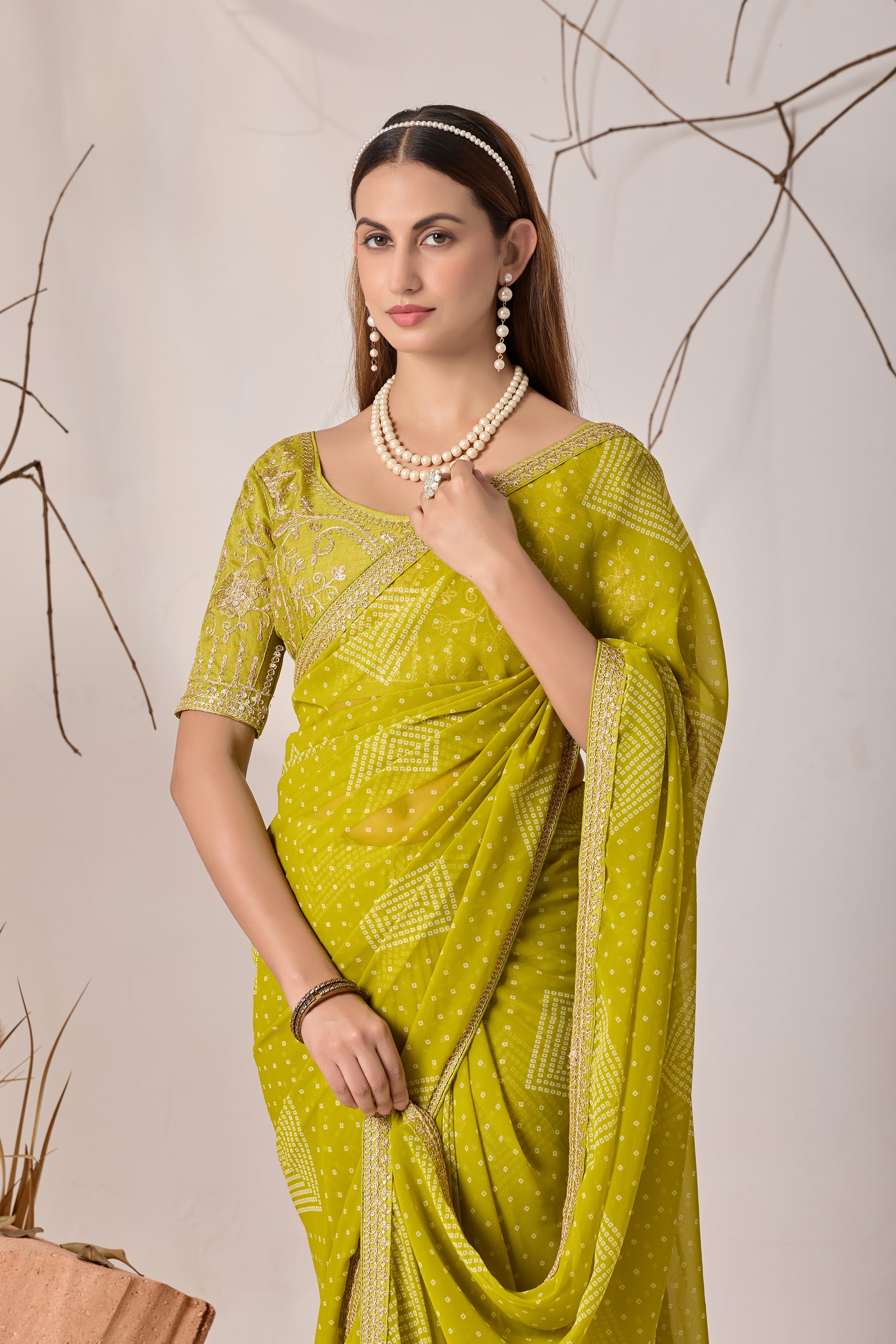 Bandhani Georgette Saree with Golden Embroidery