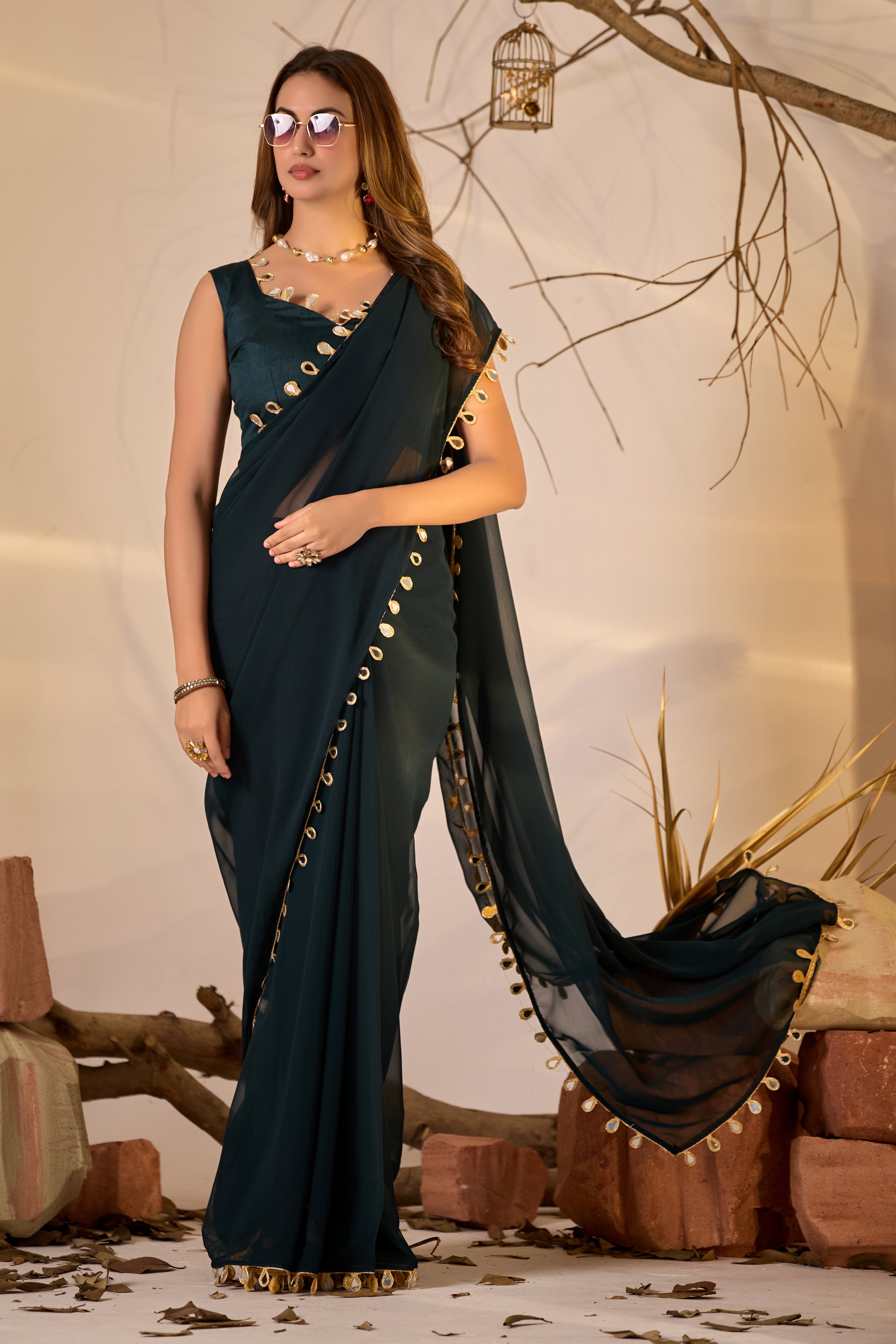 Georgette Saree with Teardrop Golden Border
