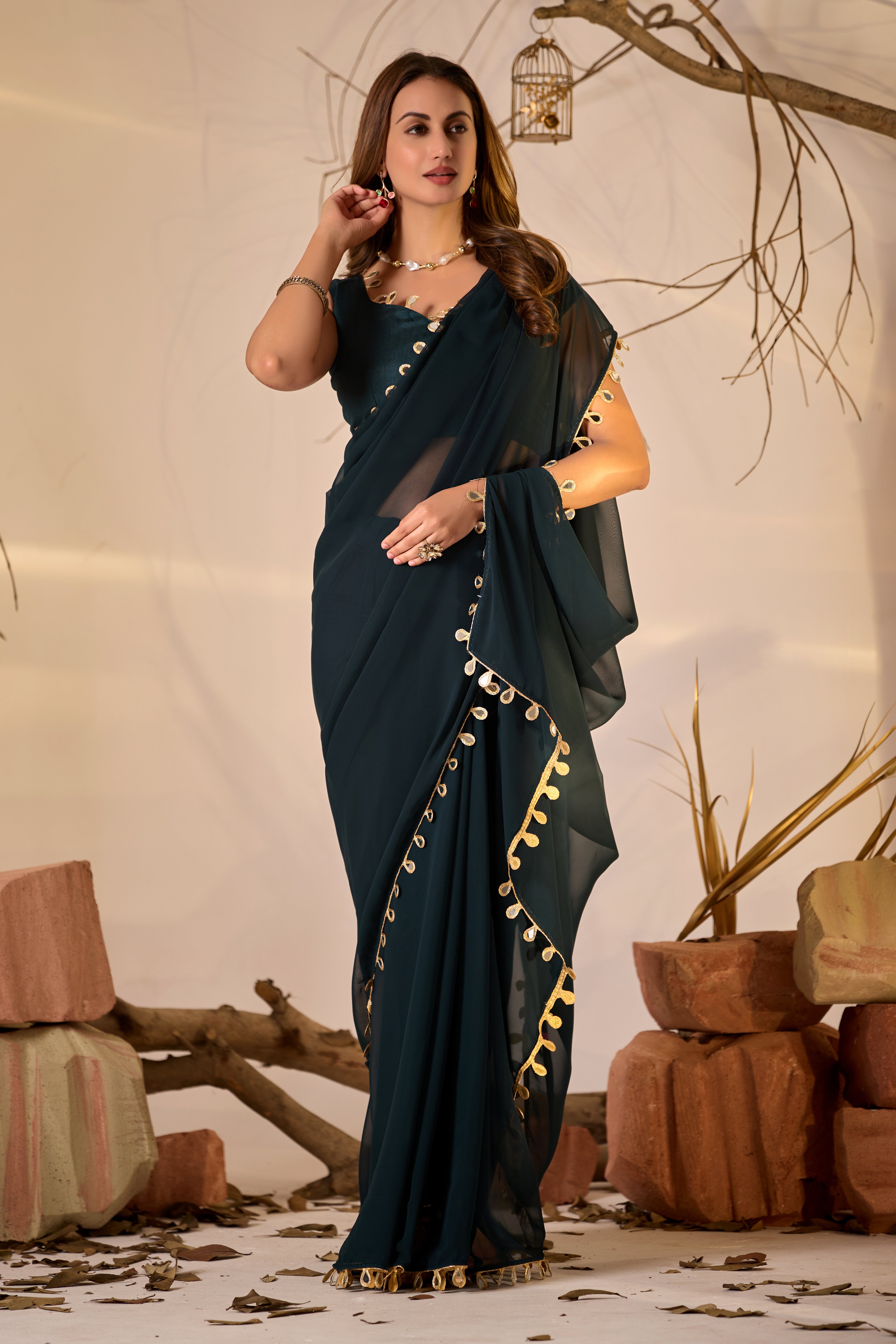 Georgette Saree with Teardrop Golden Border