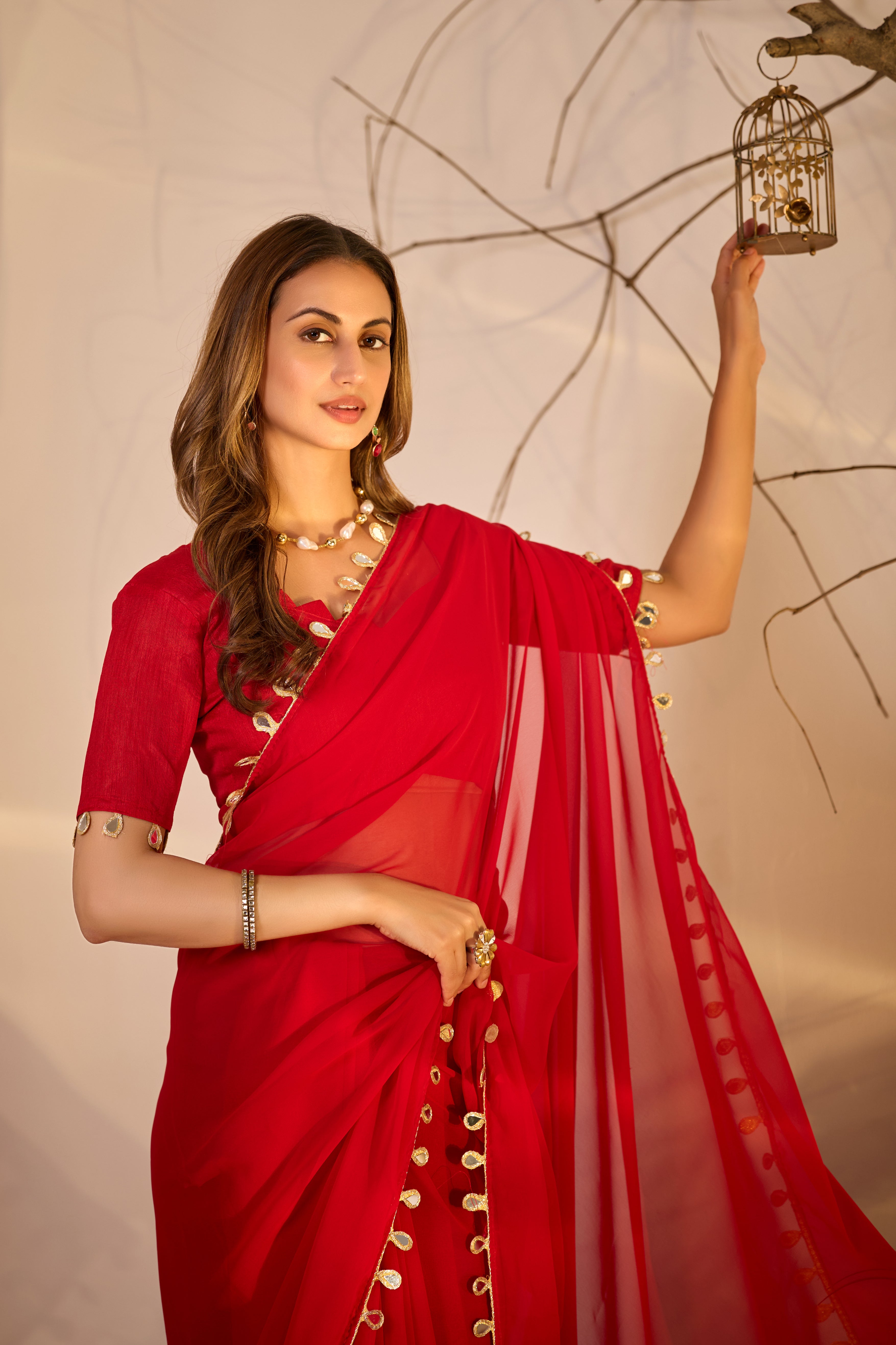 Georgette Saree with Teardrop Golden Border