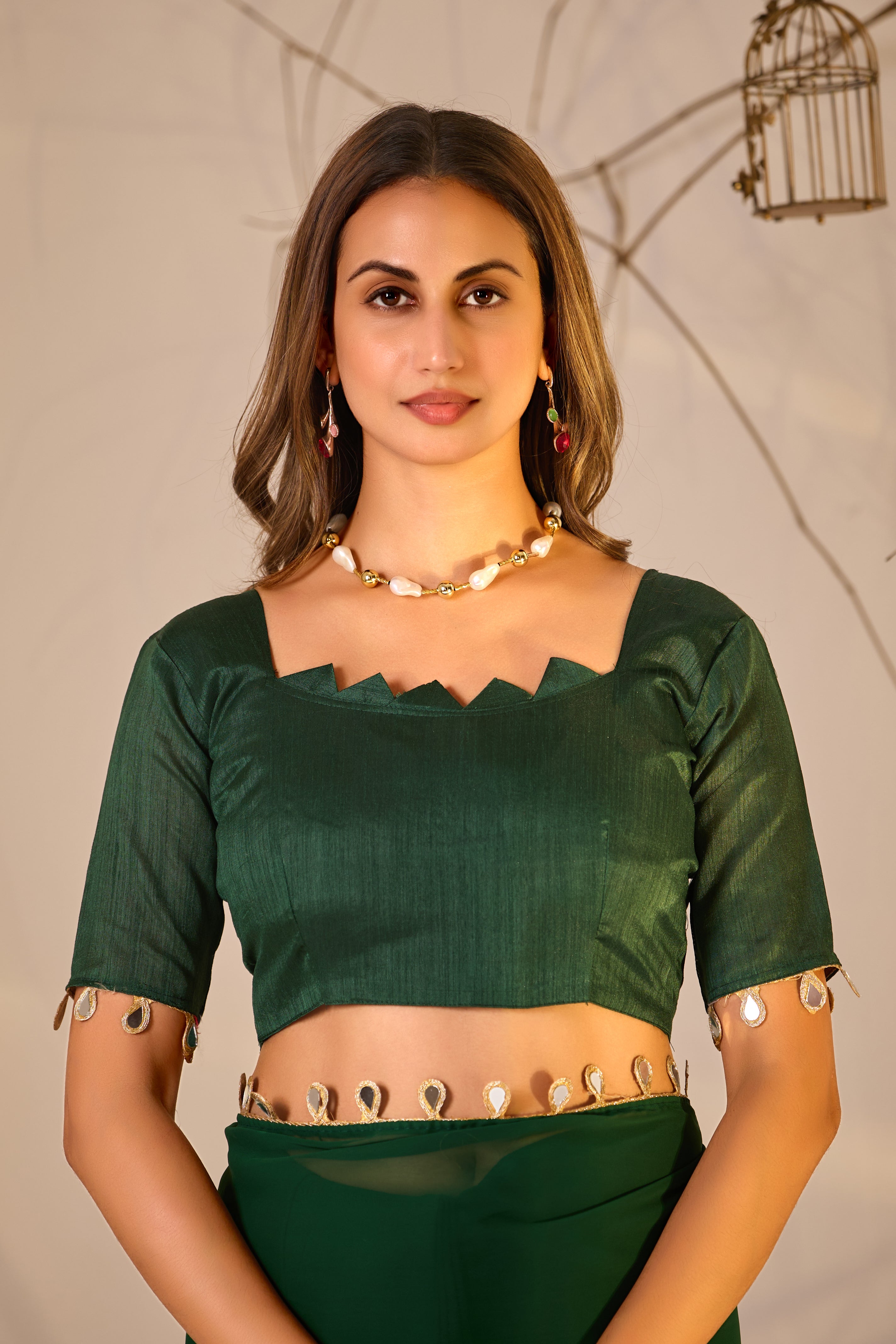 Georgette Saree with Teardrop Golden Border