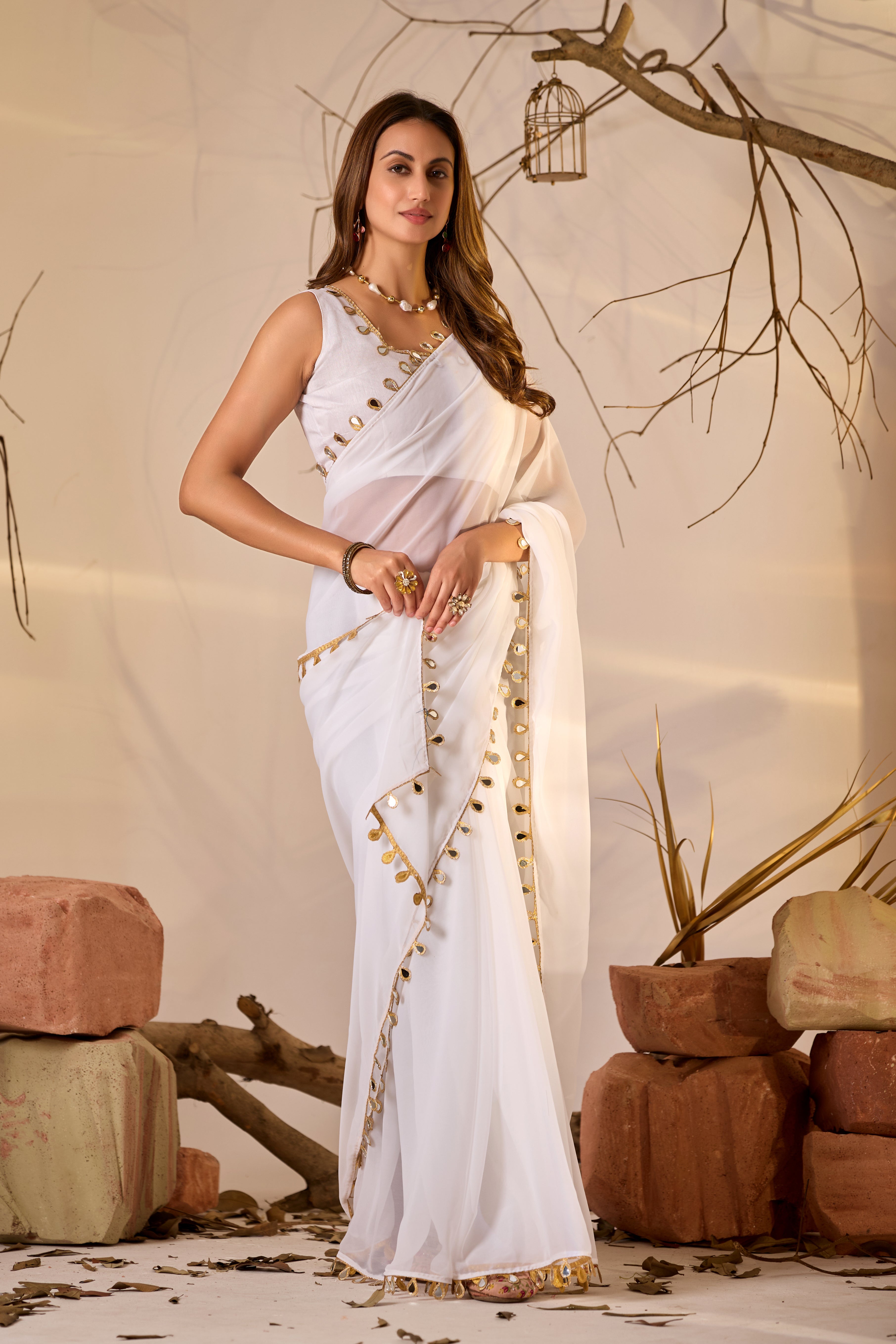 Georgette Saree with Teardrop Golden Border